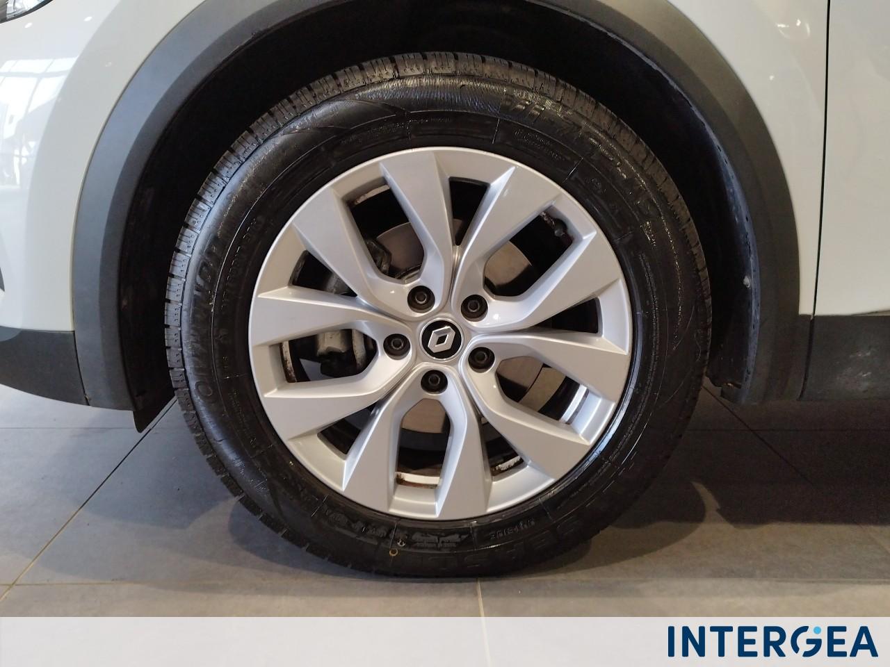 RENAULT Captur 1.6 E-Tech hybrid Intens 145cv auto