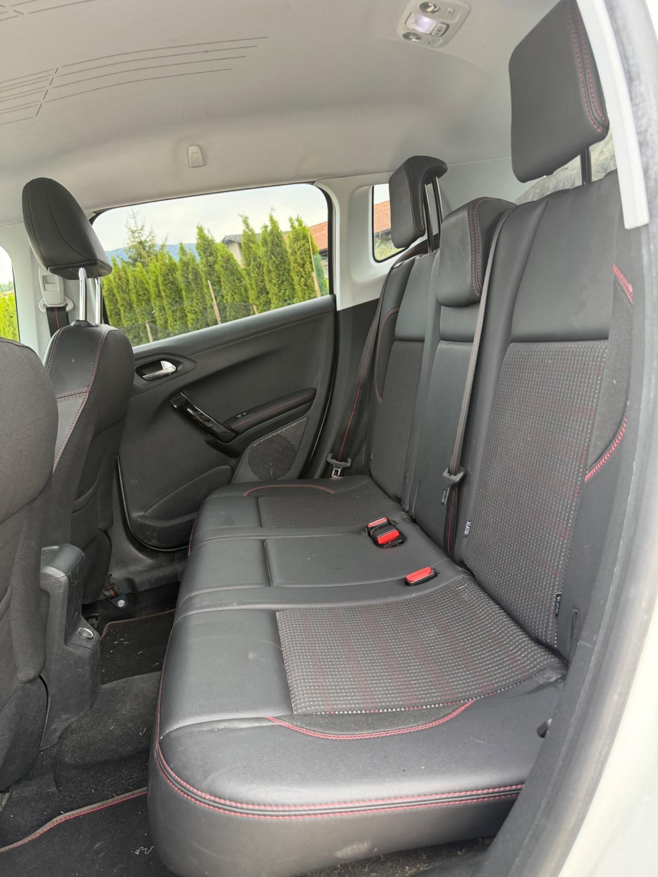 Peugeot 2008 BlueHDi 120 S&S GT Line