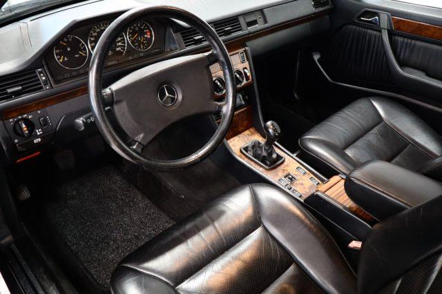 MERCEDES-BENZ 300 CE-24 - Coupé - Clima