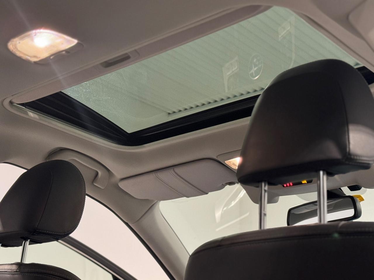 Subaru OUTBACK 2.0d Automatico 4x4 Gancio Traino !