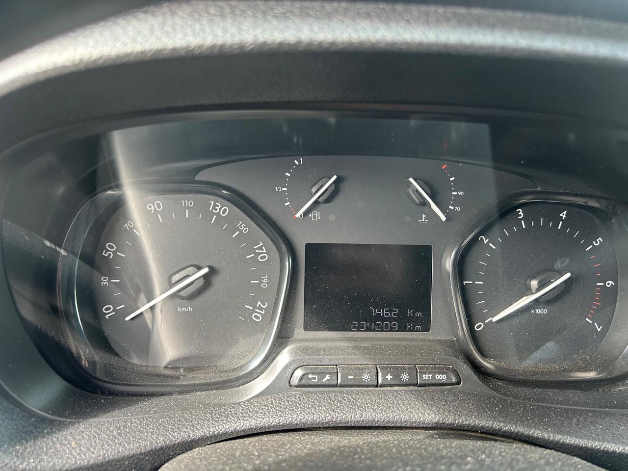 Peugeot Expert BlueHDi 120 cv ESCLUSA IVA