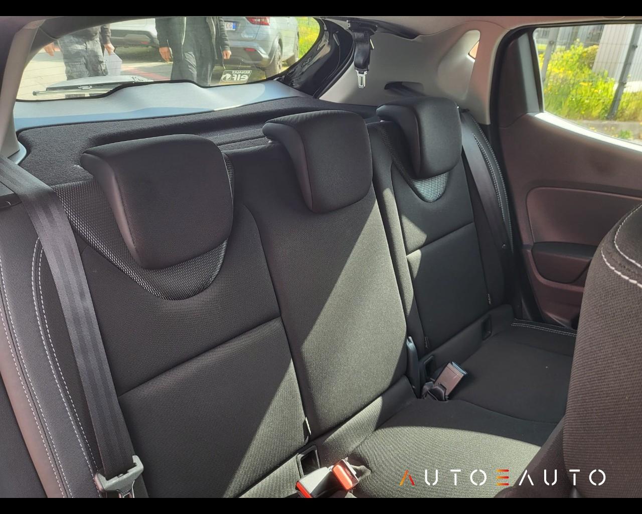 RENAULT Clio IV - Clio 5p 1.2 Zen (live) 75cv E6