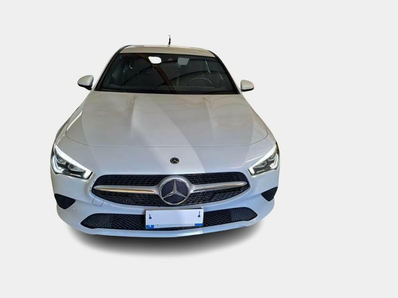 MERCEDES-BENZ CLA 200 d Automatic Business SHOOTING BRAKE