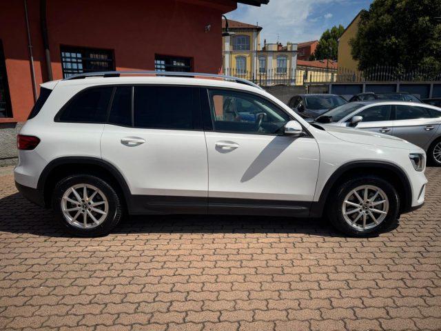 MERCEDES-BENZ GLB 200 d Automatic Business