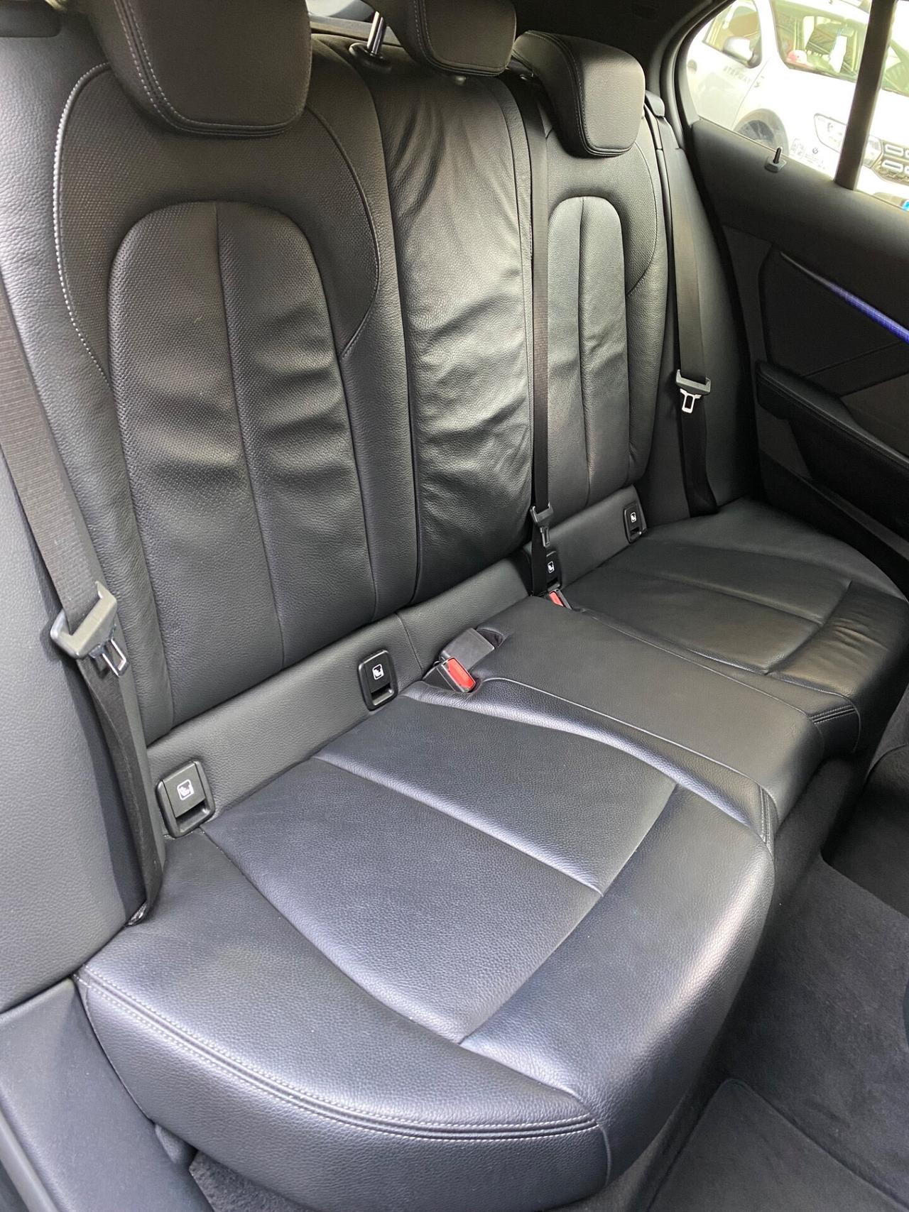 BMW M 135i xDrive auto 306cv