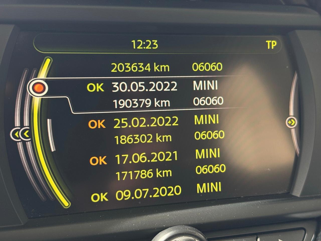 Mini 1.5 Cooper D 116 cv