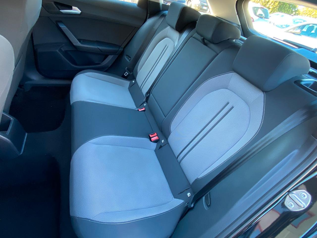 Seat Leon Sportstourer 2.0 TDI 115cv Modello Style