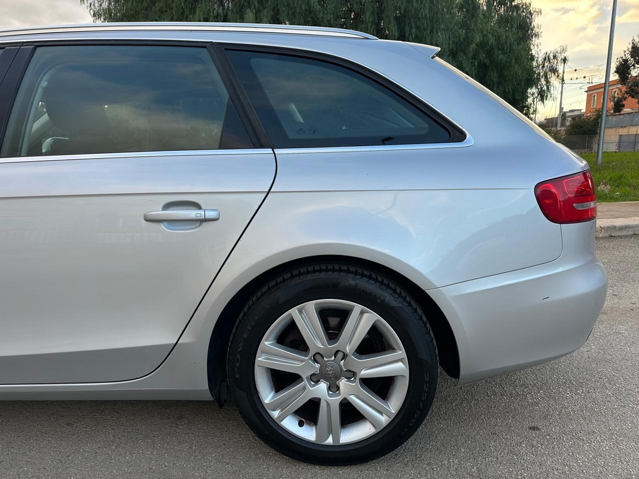 Audi A4 2.0 140 CV - 2009 - NAVIGATORE