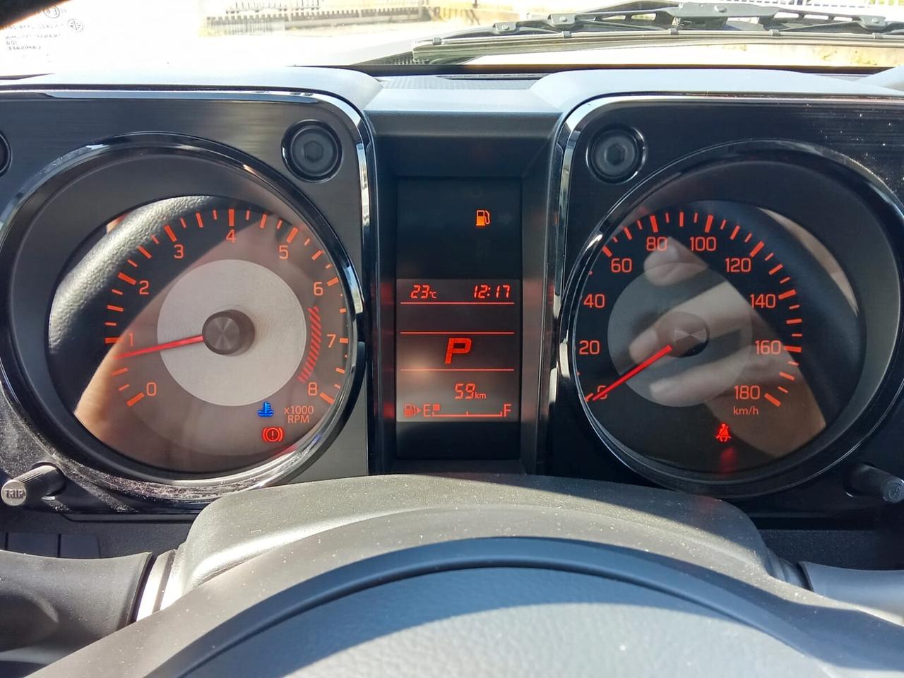 Suzuki Jimny 1.5 4AT TOP