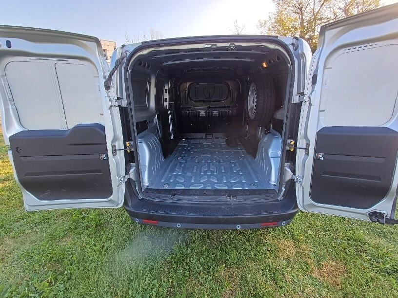 Fiat Doblò Maxi Cargo 1.400 T-Jet Natural Power Metano