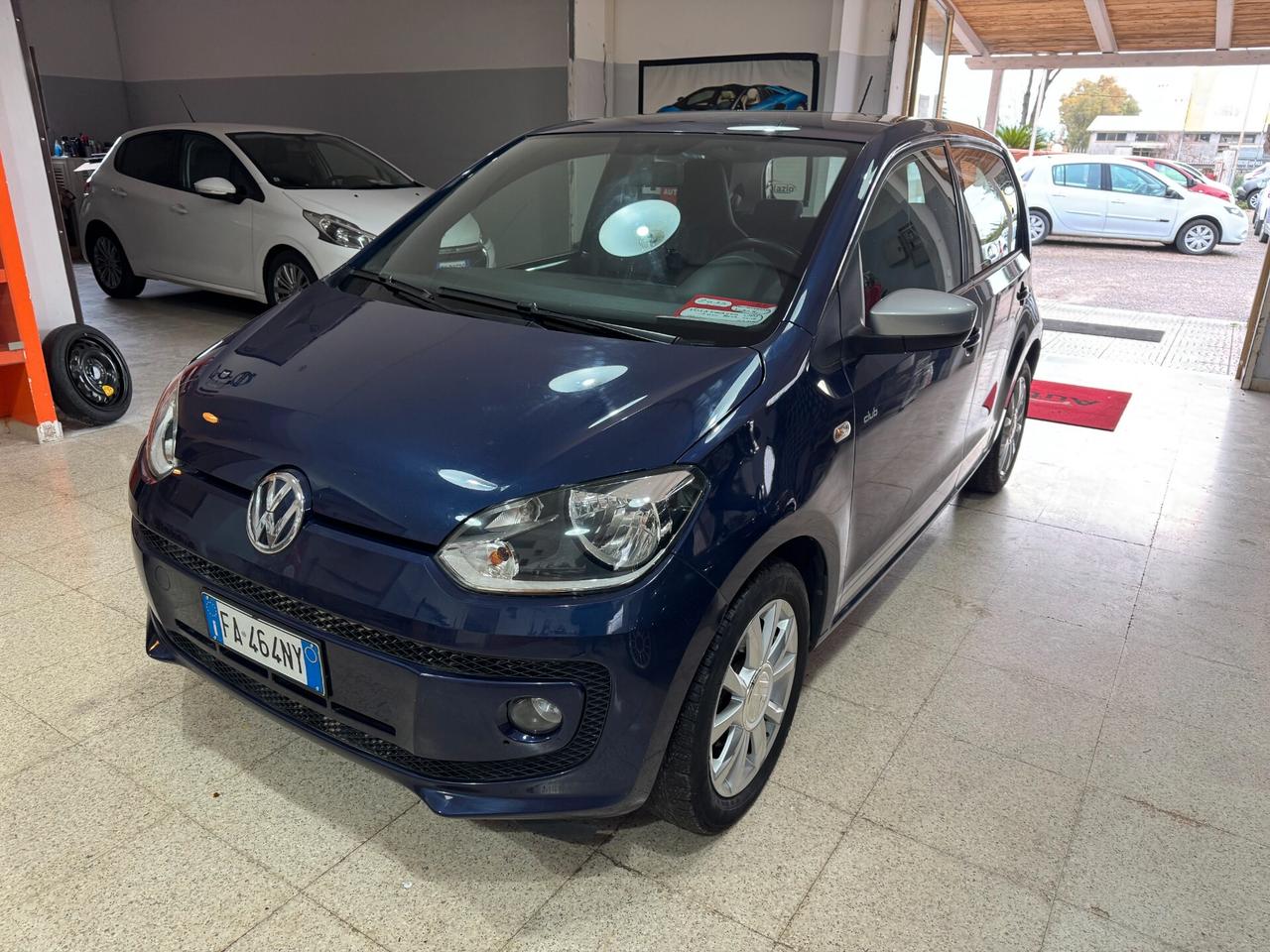 Volkswagen up! 1.0 5p. club 60 cv. OK NEOPATENTATI