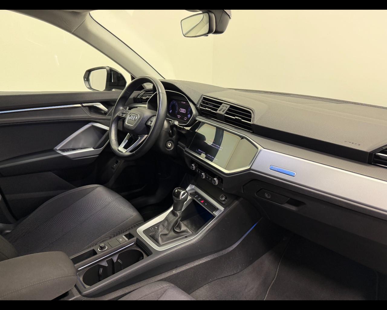 AUDI Q3 35 TDI S-TRONIC S LINE EDITION