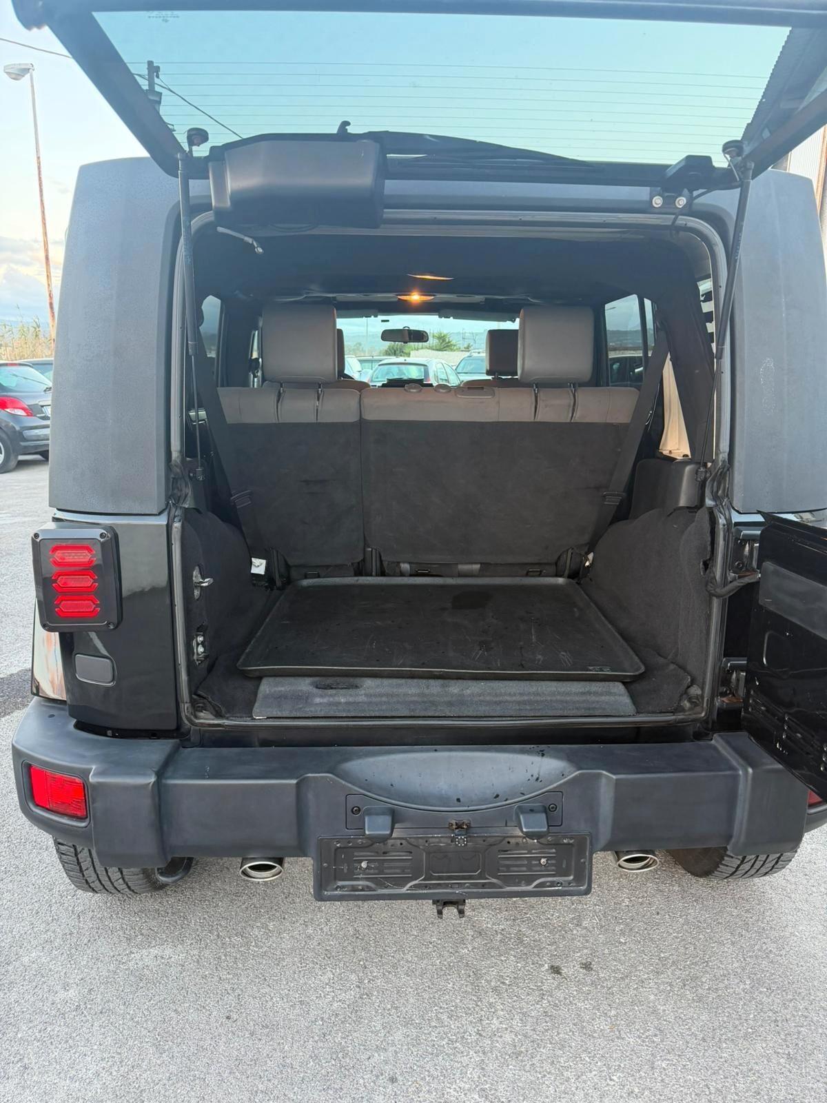 Jeep Wrangler Unlimited 2.8 CRD DPF Rubicon