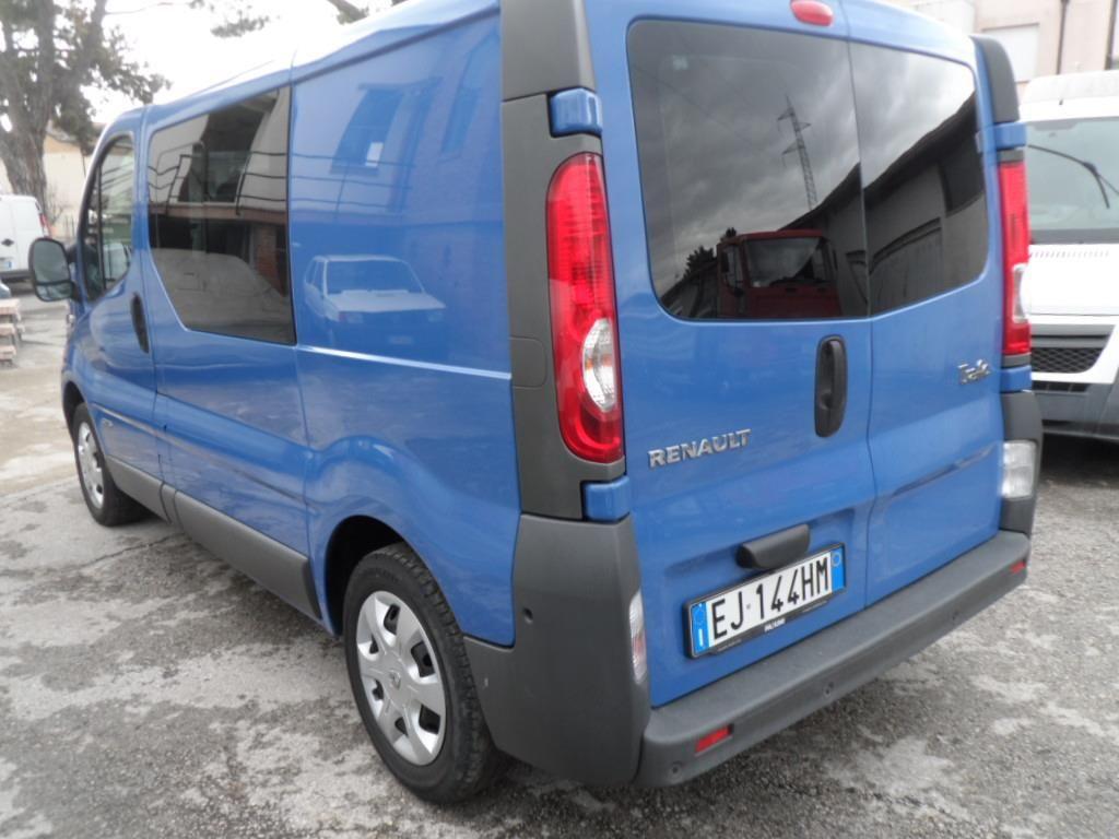 RENAULT TRAFIC 2,0 DCI 115 CV 6 POSTI N1 AUTOCARRO , Blu