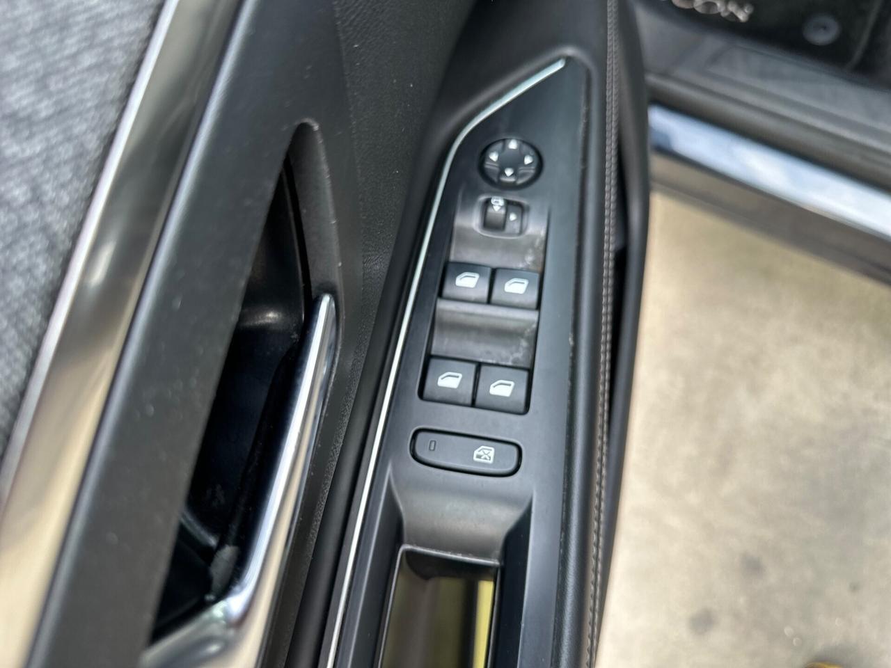 Peugeot 5008 BlueHDi 130 S&S EAT8 Allure