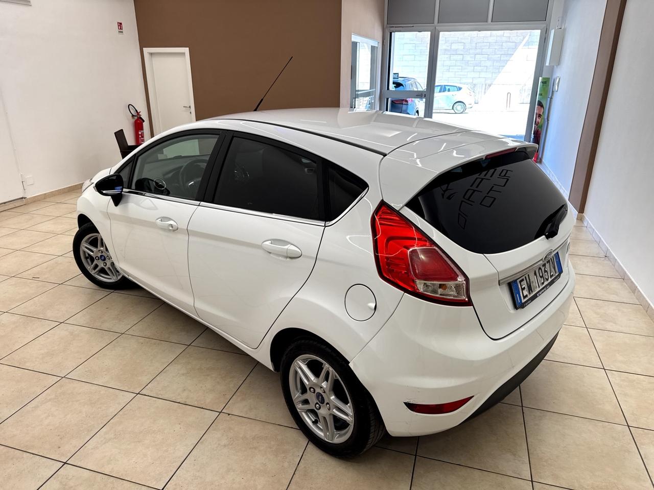 Ford Fiesta 1.5 TDCi 75CV 5 porte Titanium