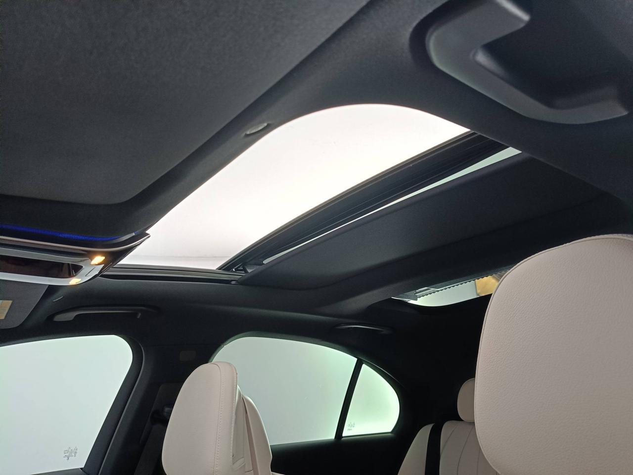 Mercedes-Benz Classe E- W214 Berlina - E 220 d AMG Line Premium auto