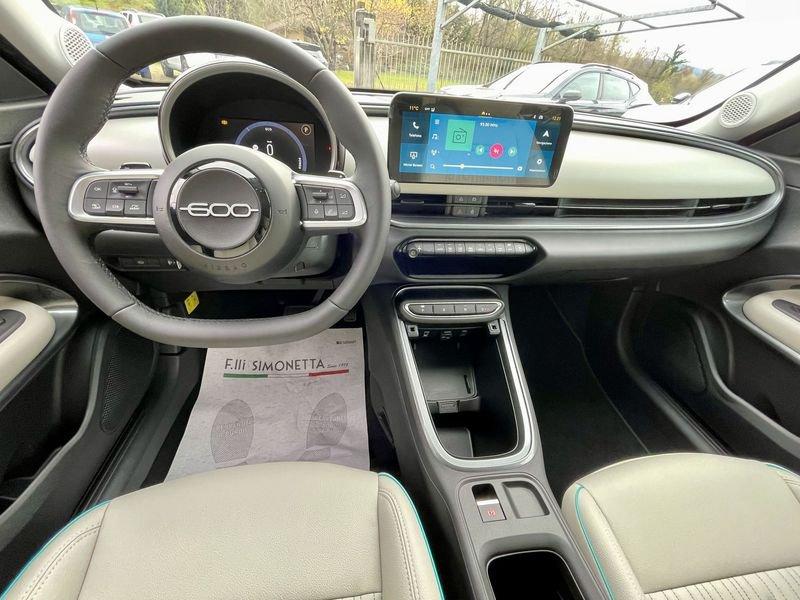 FIAT 600 1.2 hybrid La Prima II 145cv auto - KM0