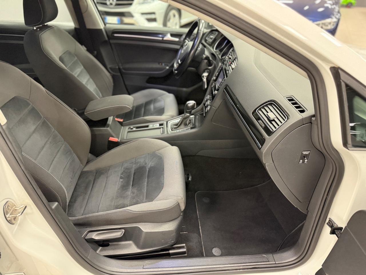 Volkswagen Golf Variant 1.4 TGI DSG Highline BlueMotion