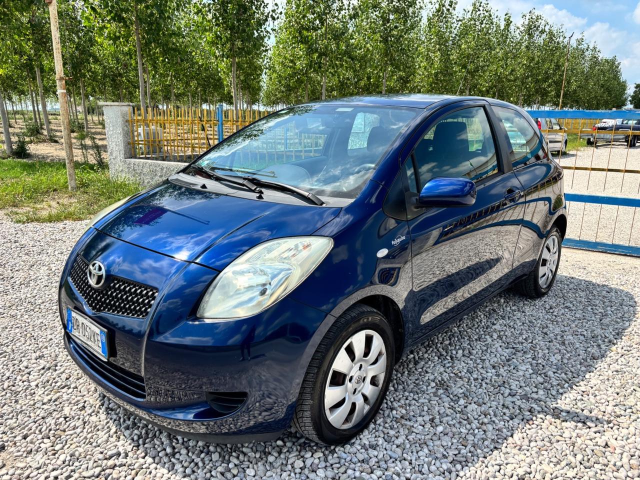 Toyota Yaris 1.0 3 porte