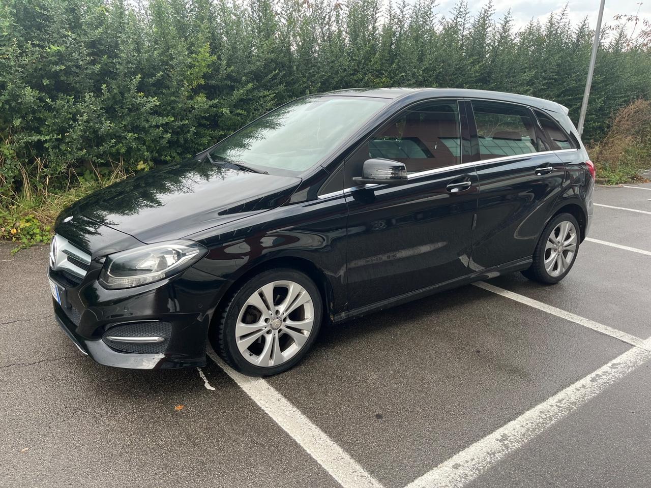 Mercedes-benz B 180 d Premium 2016