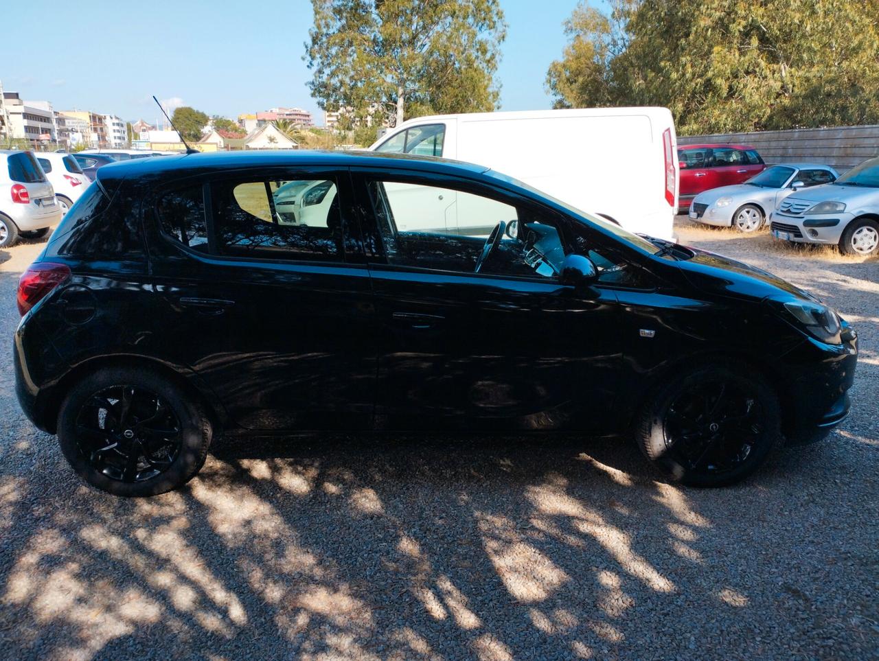 Opel Corsa 1.2 Coupé Innovation