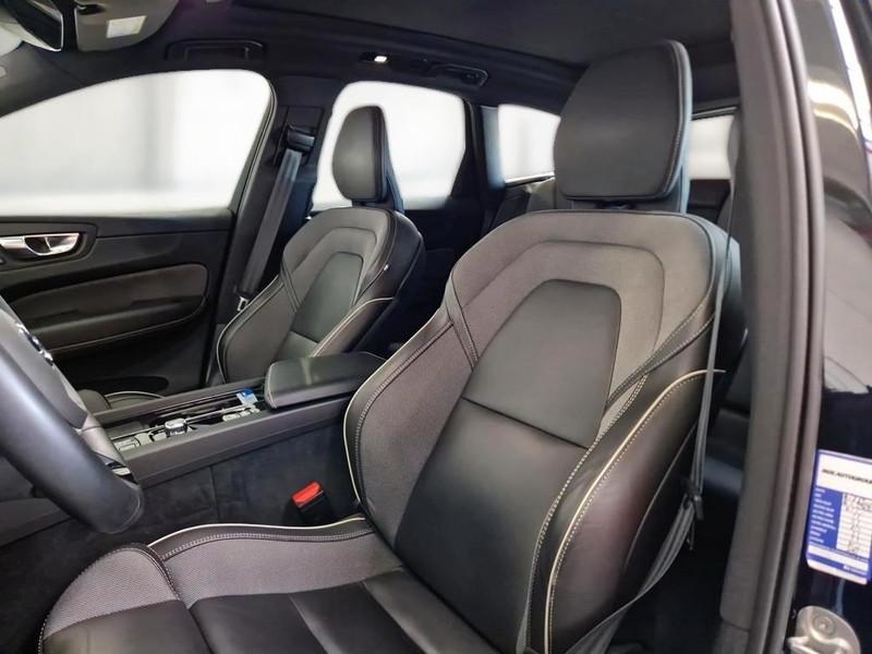 VOLVO XC60 B5 AWD AUTOMATICO ULTIMATE DARK SUV