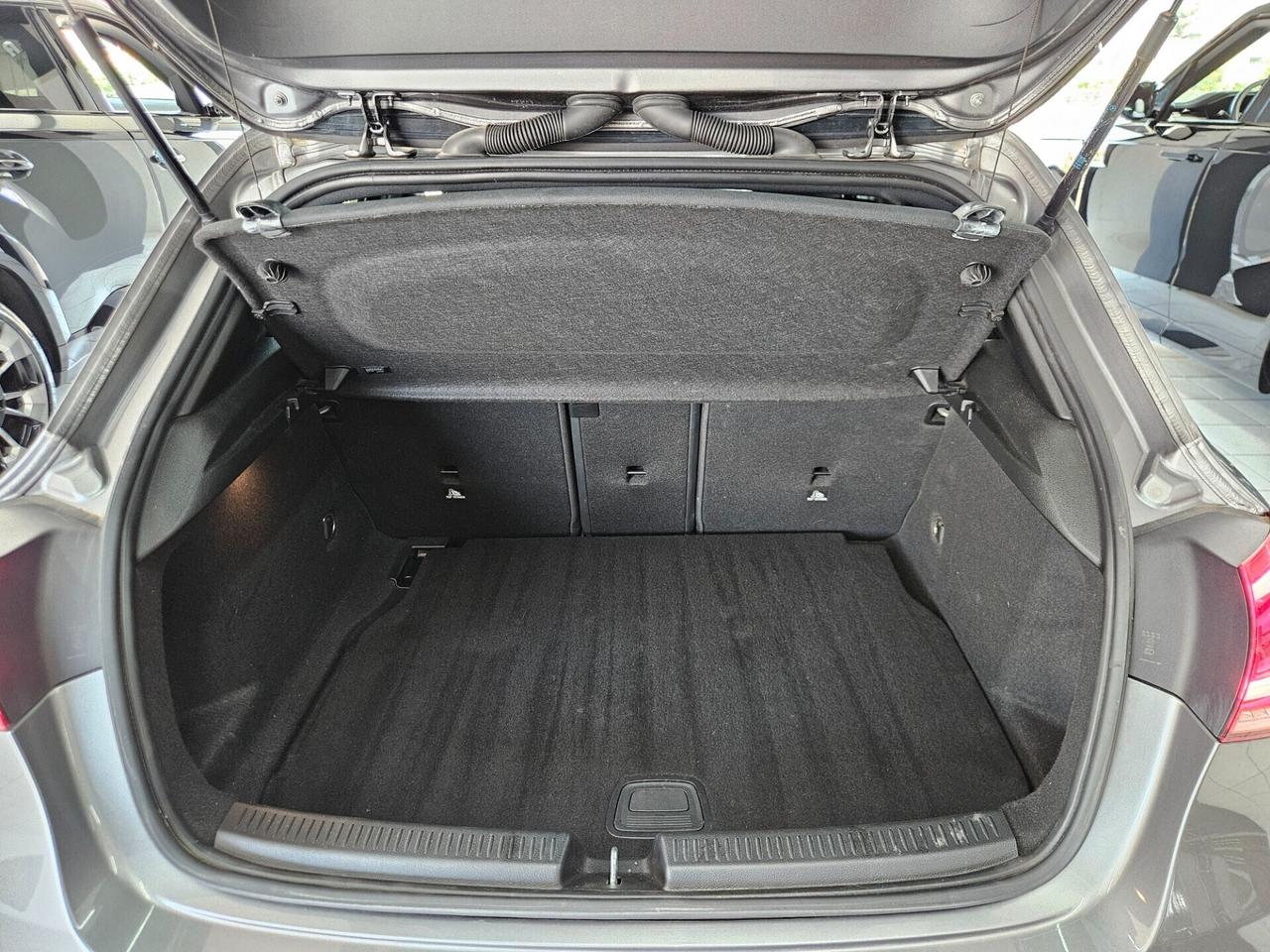 Mercedes-Benz A 180 d Premium auto