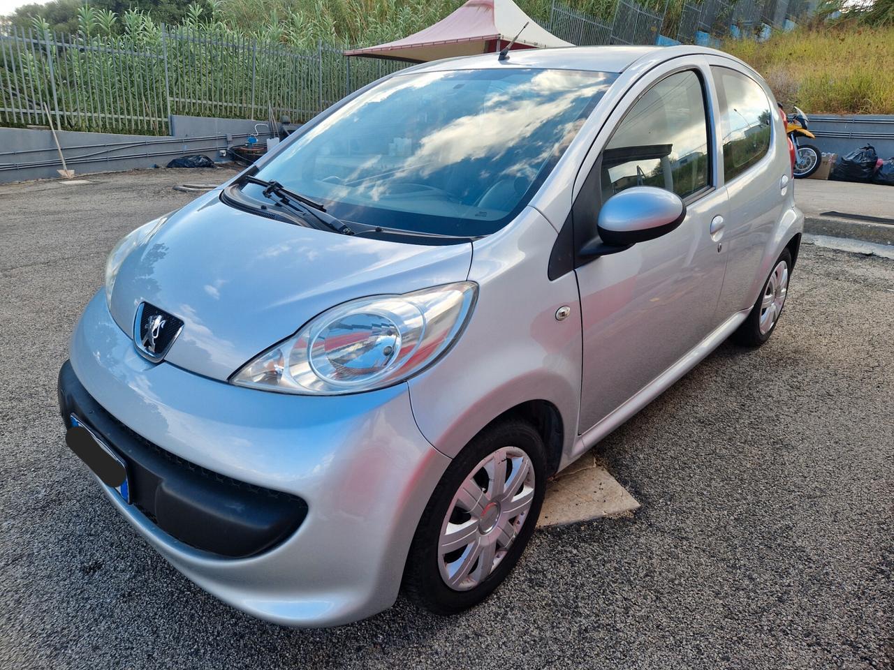 Peugeot 107 1.4 HDi 5p. Sweet Years