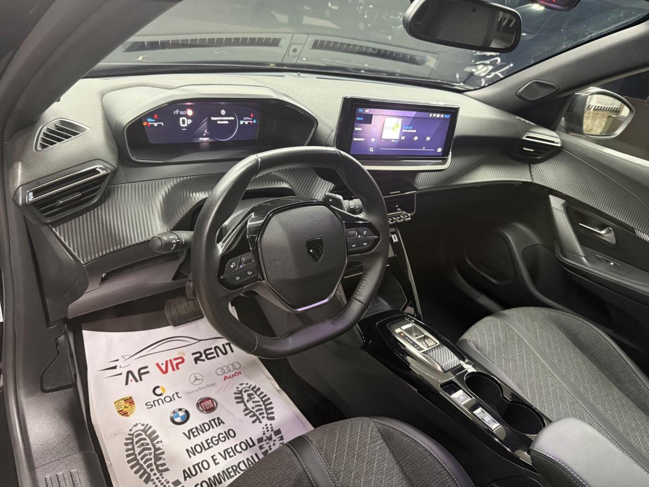 Peugeot 2008 BlueHDi 130 S&S EAT8 Allure