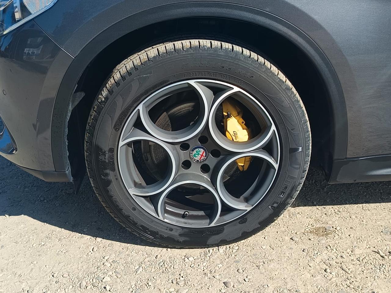 Alfa Romeo Stelvio 2019 - 2.2 Td 210 CV AT8 Q4 Lb automobili