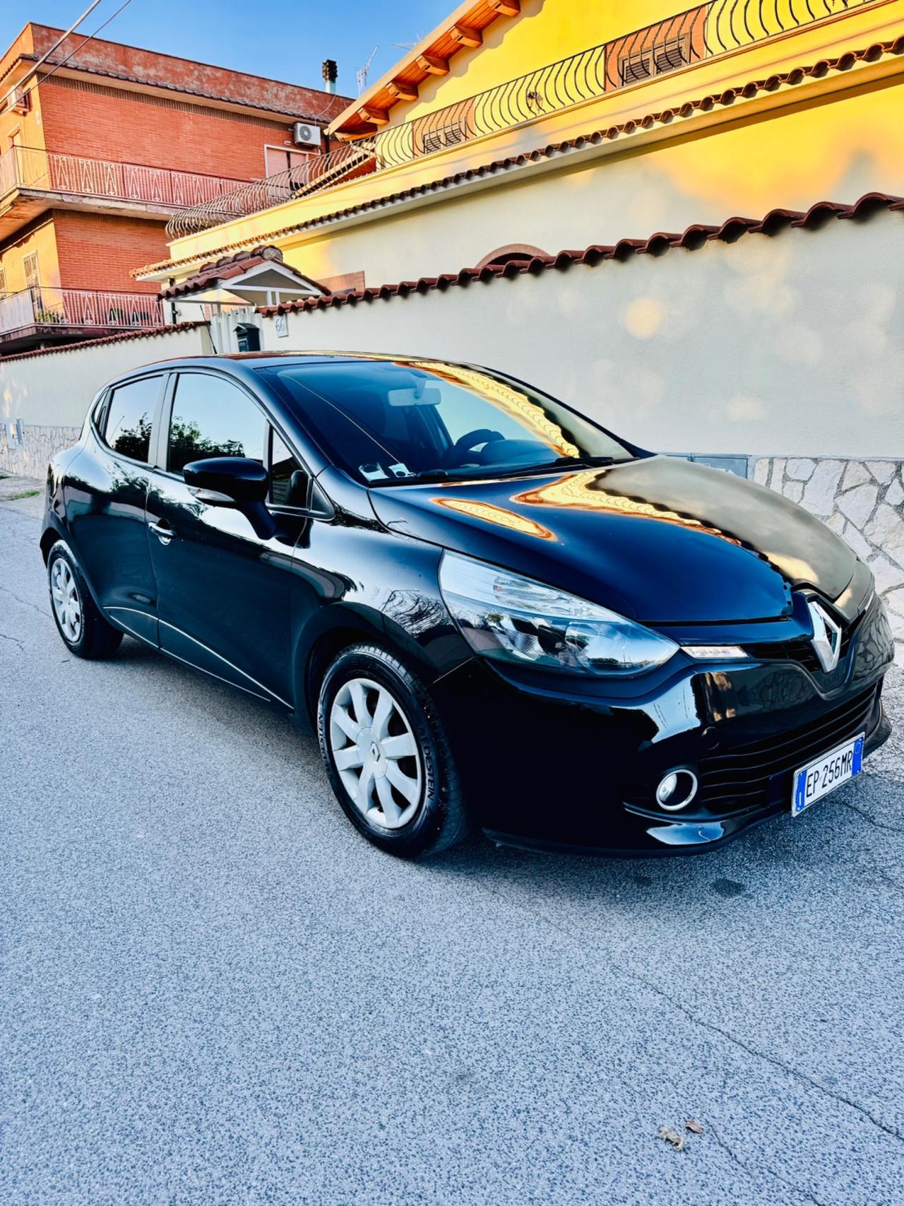 Renault Clio 1.2 75CV 5 porte unico proprietario