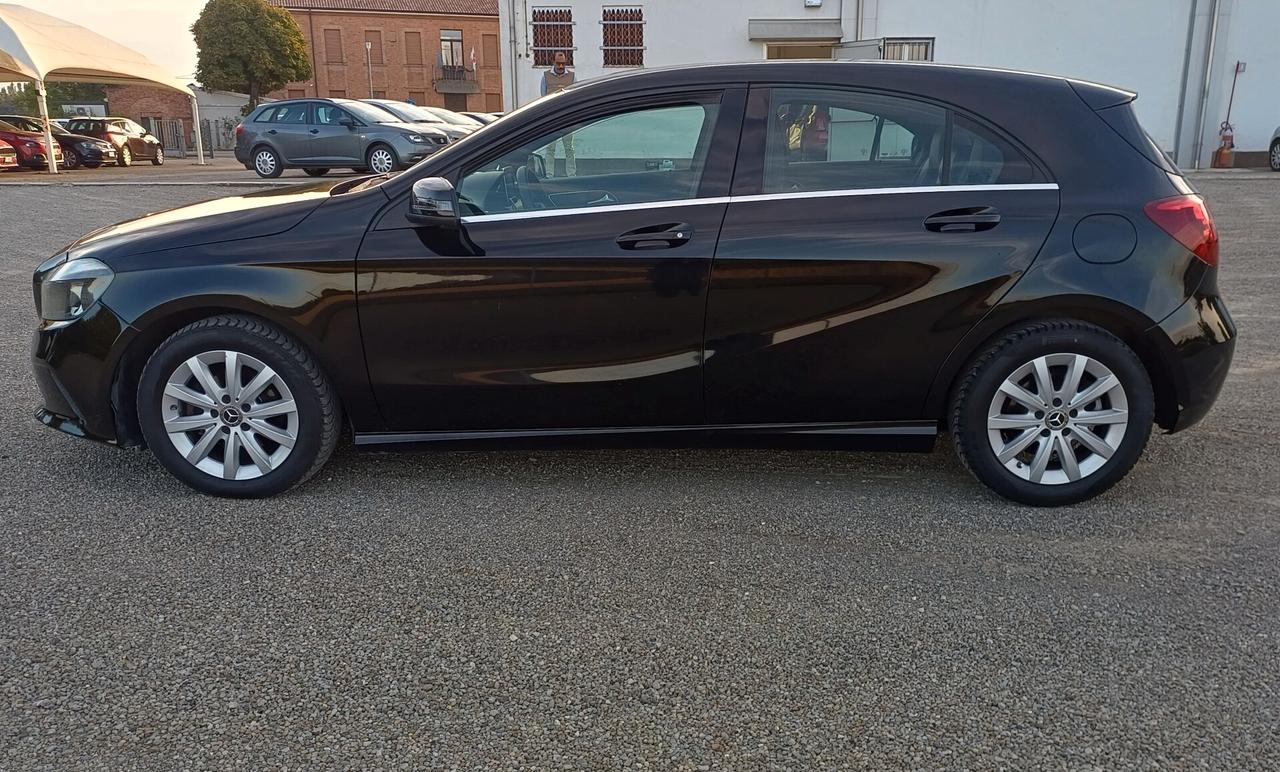 Mercedes-benz A 160 d Automatic Premium