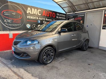Lancia Ypsilon 1.0 FireFly 5 porte S&S Hybrid Gold - SENZA VINCOLI FINANZIARI