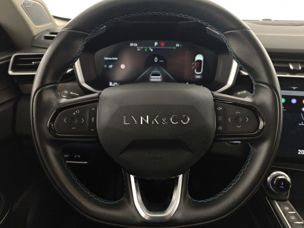 Lynk&co 01 PHEV