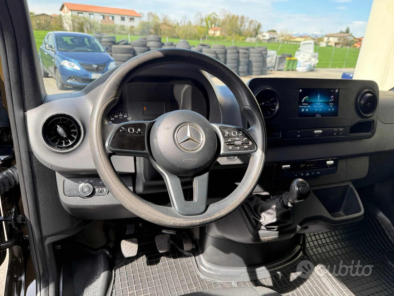 MERCEDES-BENZ Sprinter F39/33 311 CDI FWD TA Fur