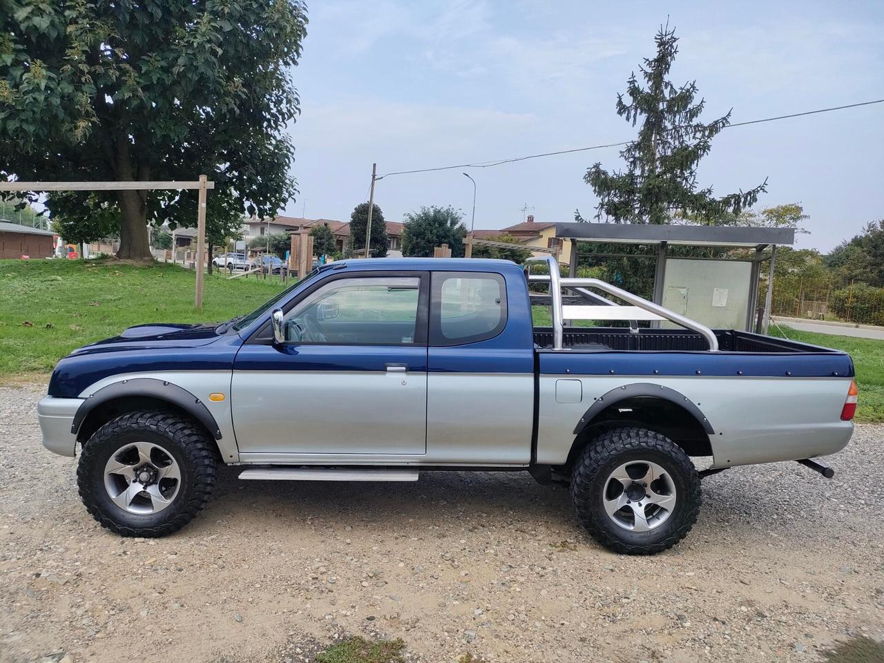 Mitsubishi L200 2.5 TDI 4WD Club Cab GLS Targ.