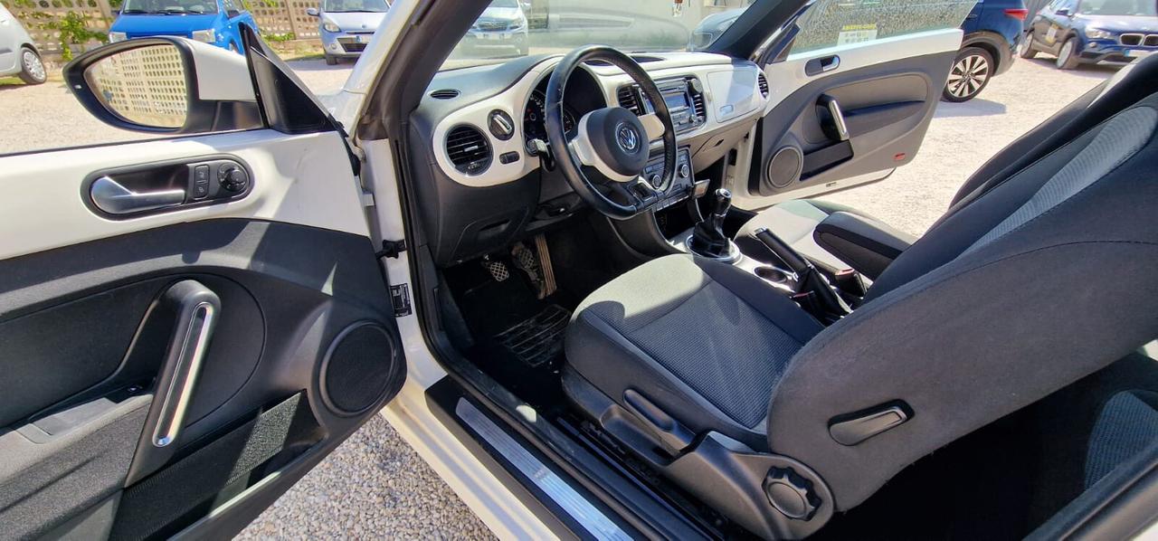 Volkswagen Maggiolino 1.6 TDI Design 2012