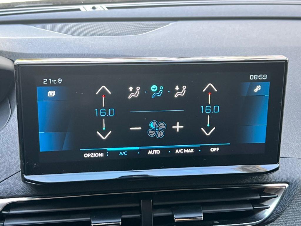 Peugeot 5008 BlueHDi 130 S&S EAT8 Allure Pack da€259,00 mensili
