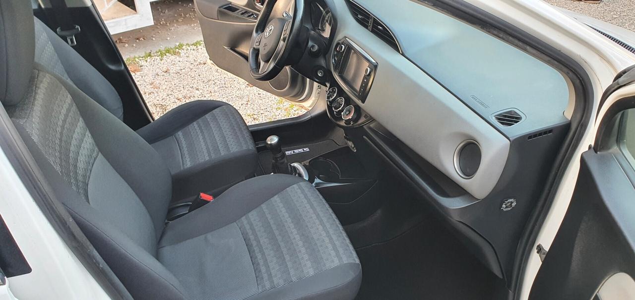 Toyota Yaris 1.0 5 porte Lounge