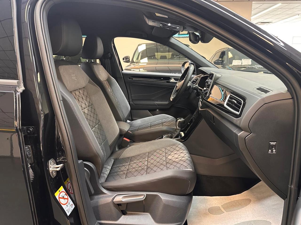 Volkswagen T-Roc 1.5 tsi R-Line dsg * IVA ESPOSTA *