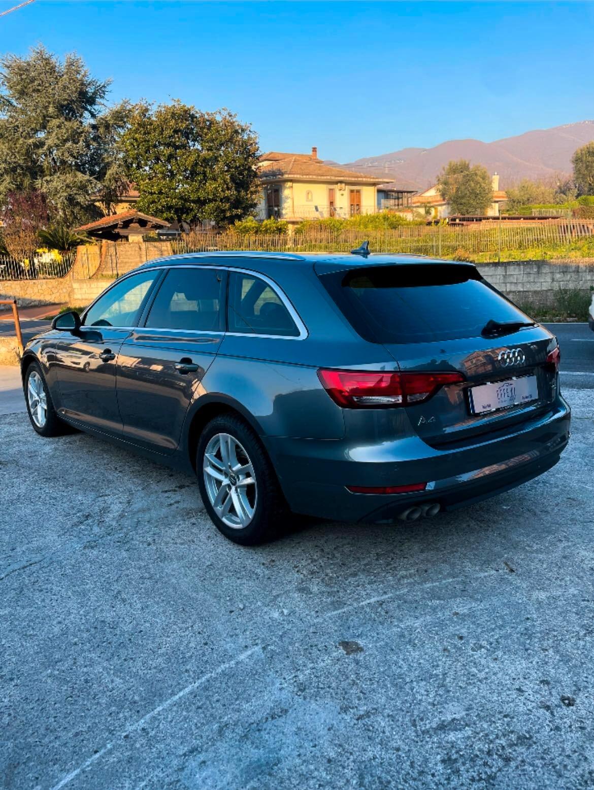 Audi A4 2.0 TDI 190 CV ultra Business Sport