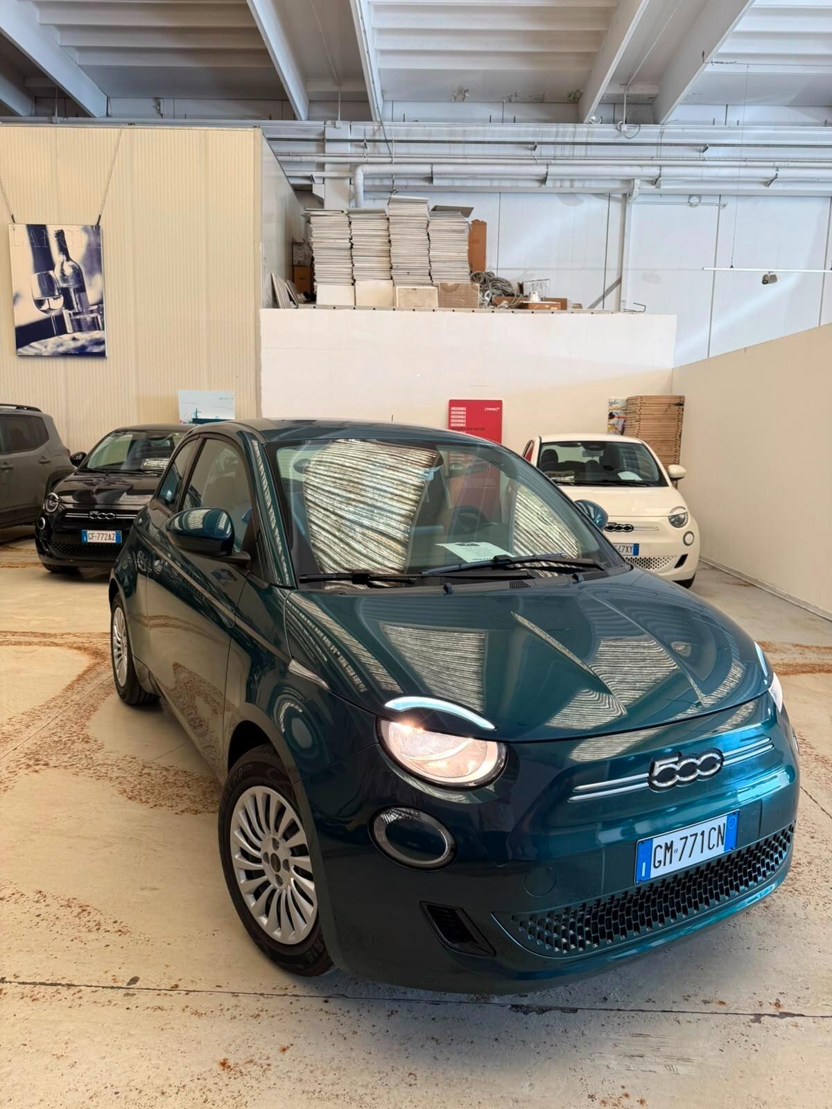 Fiat 500e Berlina 42 kWh