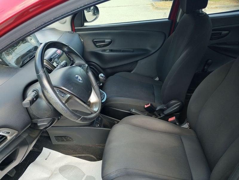 Lancia Ypsilon 1.2 69cv Start& Stop Gold