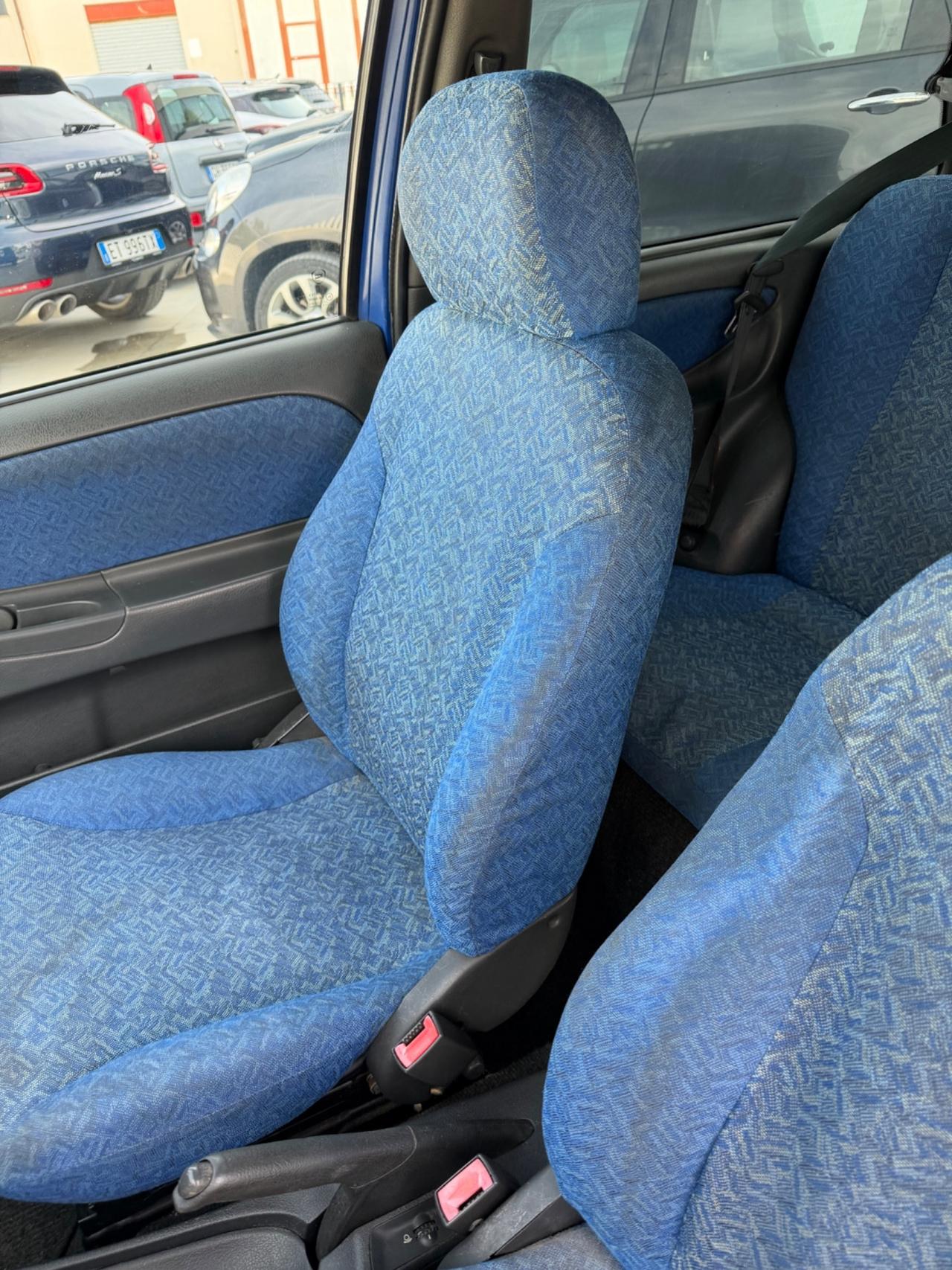 Lancia Y 1.2i cat LE