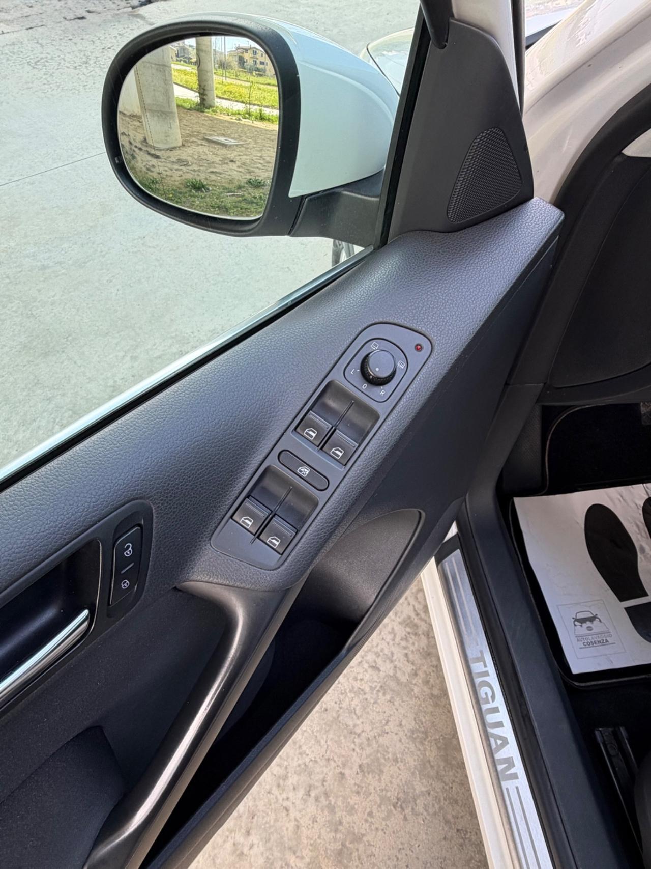 Volkswagen Tiguan 2.0 TDI DPF 4MOTION DSG Sport & Style