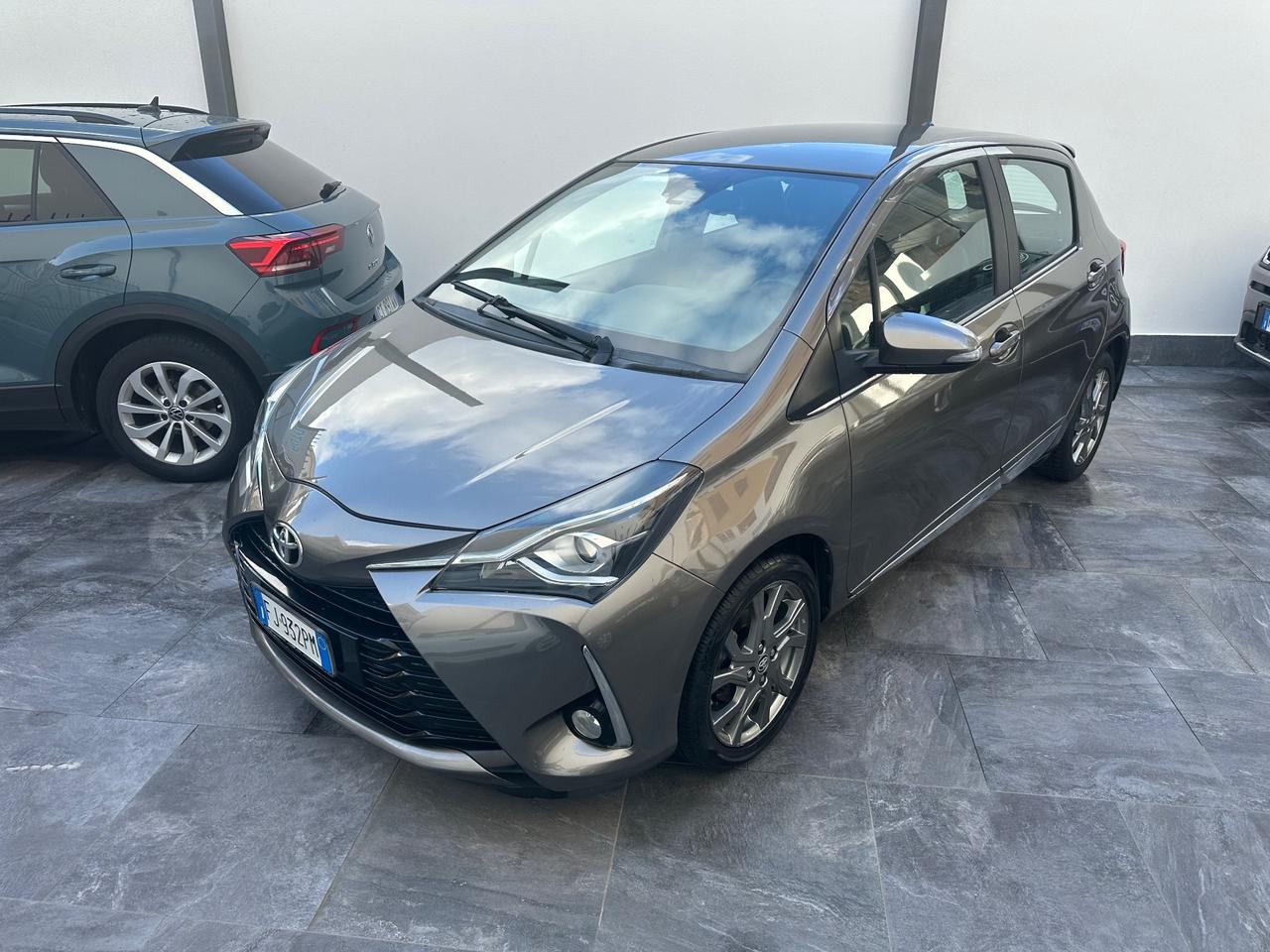 Toyota Yaris 1.0 5 porte Lounge