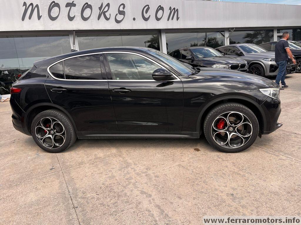 Alfa Romeo Stelvio 2.2 Turbodiesel 210 CV AT8 Q4 Super