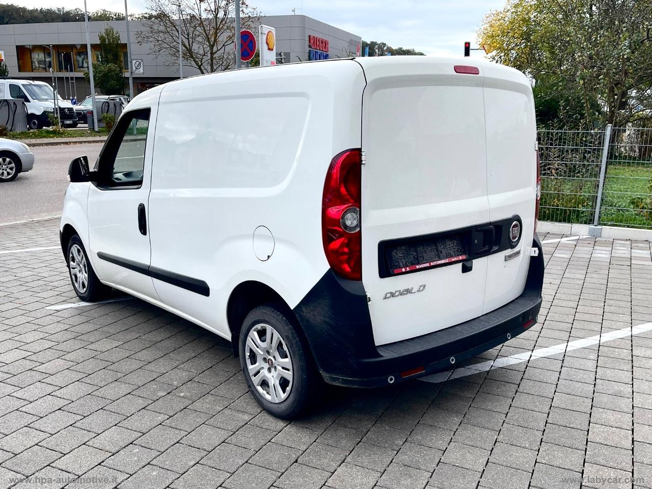 FIAT Doblò 1.6 MJT 3 POSTI RETROCAMERA CLIMA NAVI PASSO CORTO EURO 6