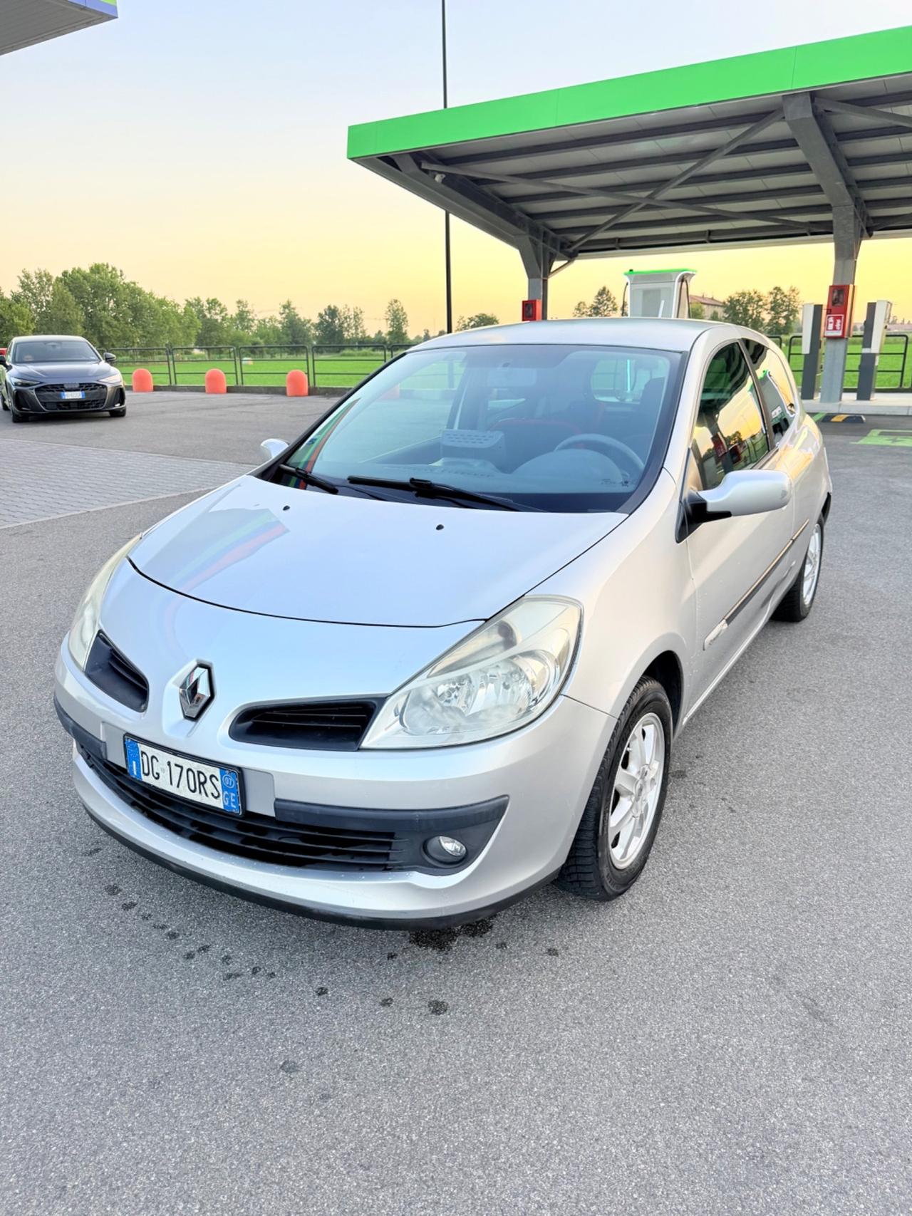 Renault Clio 1.2 16V